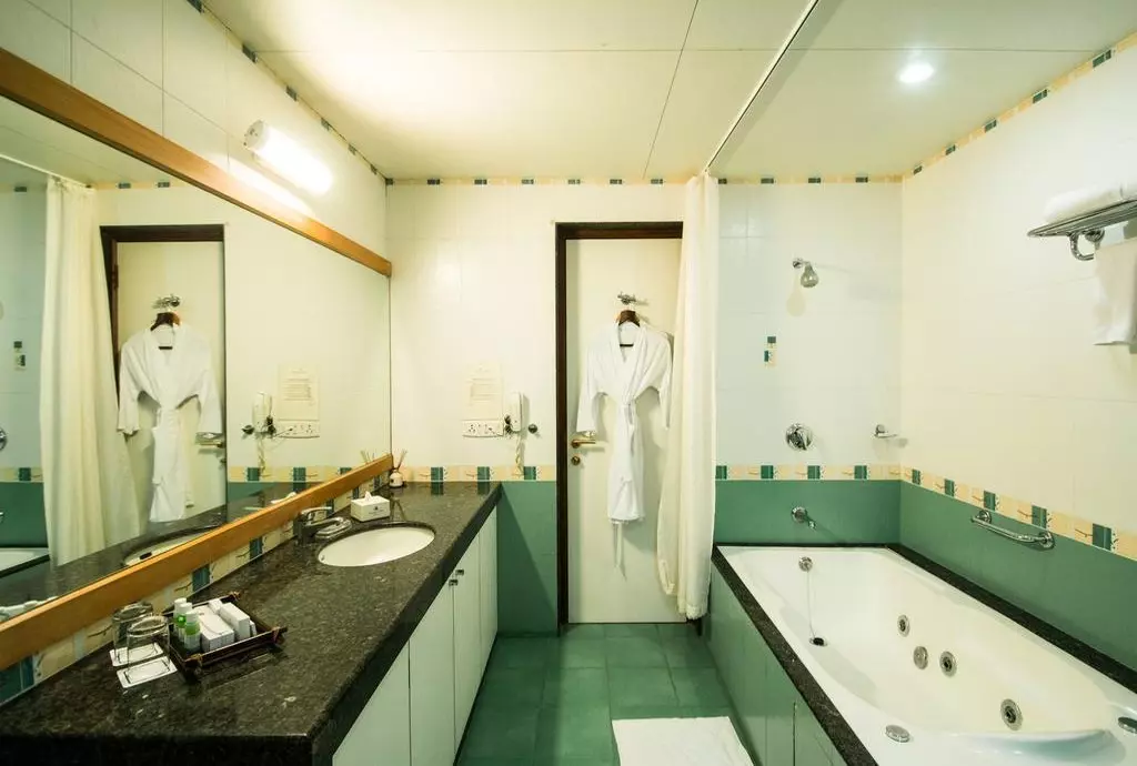 hotel chances resort goa_shabavizparvaz_11.jpg